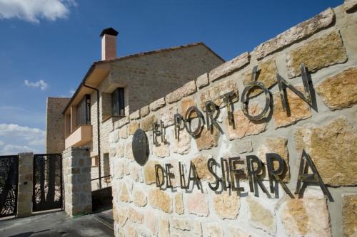 Ofertas en Hotel El Portón de la Sierra (Hotel), Orea (España)