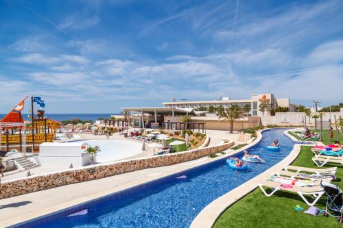 Ofertas en Hotel Sur Menorca, Suites & Waterpark (Hotel), Punta Prima (España)