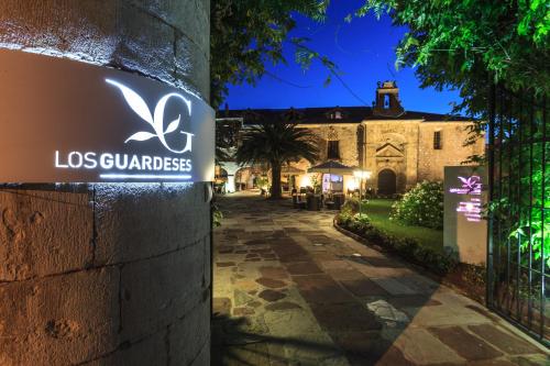 Ofertas en Los Guardeses (Hotel), Solares (España)