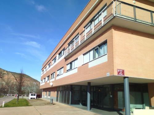 Ofertas en Residencia Universitaria La Ribera (Hostal o pensión), Logroño (España)