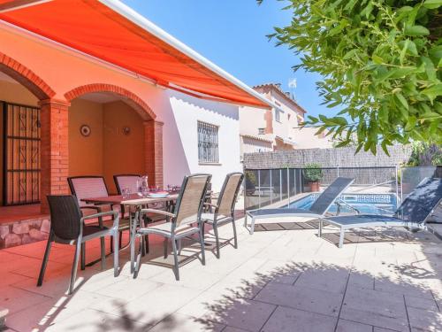 Ofertas en Splendid Villa with Private Swimming Pool in Costa Brava (Villa), Sant Pere Pescador (España)
