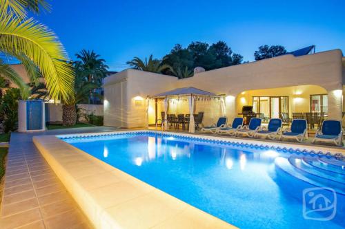 Ofertas en Abahana Villas Medina 12 (Villa), Moraira (España)