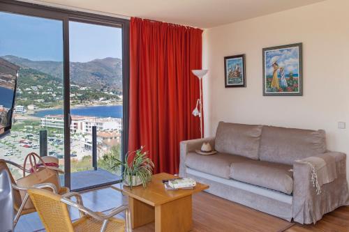 Ofertas en Apartamento Torre Gran Luxe (Apartamento), Port de la Selva (España)