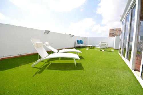 Ofertas en Atico con gran terraza solarium privado, 2 dormitorios en la Playa de Las Canteras (Apartamento), Las Palmas de Gran Canaria (España)