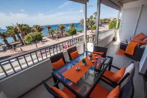 Ofertas en Atlantico Apartment on the front line with amazing sea views (Apartamento), Puerto del Carmen (España)