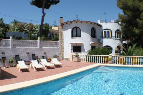 Ofertas en El Cisne - holiday home with private swimming pool in Benissa (Villa), Pedramala (España)