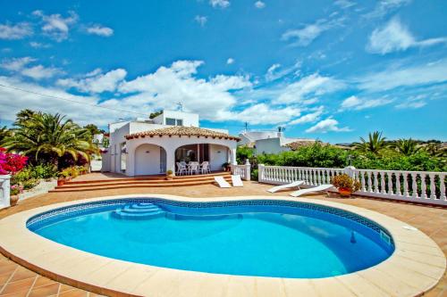 Ofertas en el El Descanso - sea view villa with private pool in Benissa (Villa) (España)