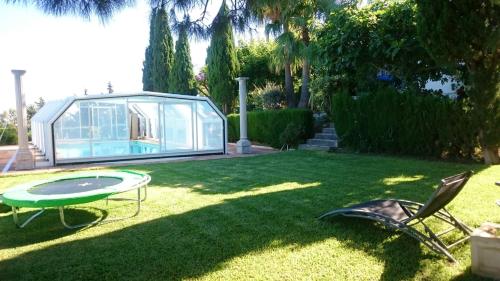 Ofertas en el Villa with 4 bedrooms in Estepona Malaga with wonderful sea view private pool enclosed garden (Villa) (España)