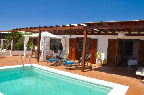 Ofertas en Happy Villa (Villa), Playa Blanca (España)