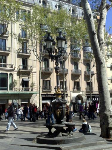 Ofertas en Hostal Capitol Ramblas (Hostal o pensión), Barcelona (España)