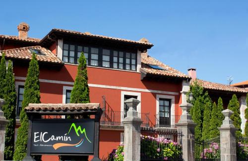 Ofertas en Hotel y Apartamentos El Camín (Hotel), Póo (España)