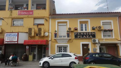 Ofertas en Pension Plaza (Hostal o pensión), Quinto (España)