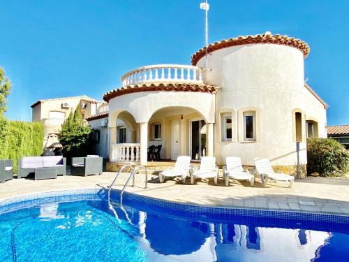 Ofertas en Villa Avondale 3bedroom villa with air-conditioning & private swimming pool (Villa), L'Ametlla de Mar (España)