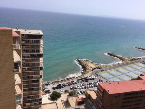 Ofertas en Apartamento en Albufereta con vistas al mar (Apartamento), Alicante (España)