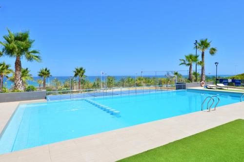 Ofertas en Beachfront Luxury Apartments (Apartamento), Arenales del Sol (España)
