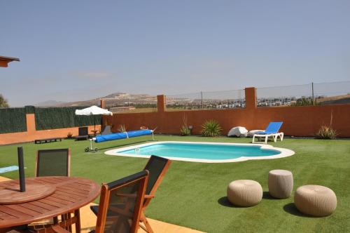 Ofertas en ECO Villa White Suite with climatized pool (Villa), Caleta de Fuste (España)