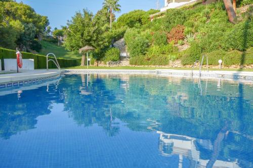 Ofertas en Fantastic Apartment sea views with 3 Pools Minutes from Beach and Golf Mijas Costa Spain (Apartamento), Sitio de Calahonda (España)