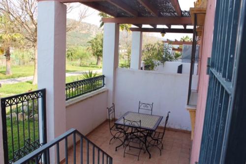 Ofertas en House with 3 bedrooms in Zahara with wonderful mountain view and furnished terrace 500 m from the beach (Casa o chalet), Zahara de los Atunes (España)