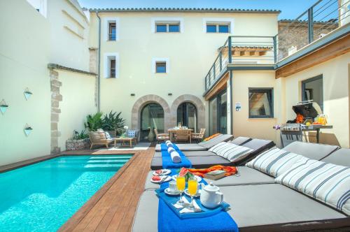 Ofertas en Luxury Villa Alvarez in the Old Town (Villa), Pollensa (España)