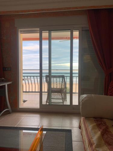 Ofertas en Magnificos Apartamentos Ondina en la Primera Linea de la Playa de Gandia (Apartamento), Gandía (España)