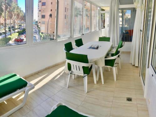Ofertas en PLAYAMAR - Exclusive Beach Apartment with Pool, Tennis and WiFi (Apartamento), Torremolinos (España)