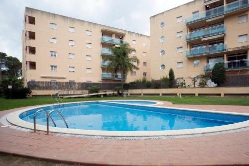 Ofertas en Residencial Golden Pineda Mar (Apartamento), La Pineda (España)