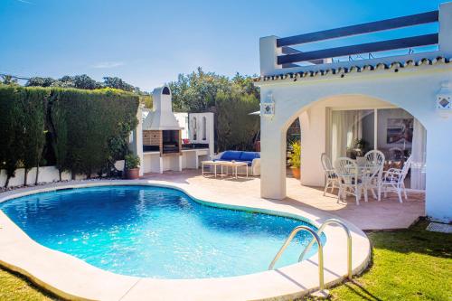 Ofertas en Sunlight Villas en MARBELLA con Piscina PRIVADA Para Familia cerca Playa (Villa), Marbella (España)