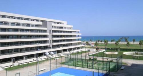 Ofertas en Apartamento Lujo, Primera linea playa, Garaje, Wifi, Piscina climatizada (Apartamento), Roquetas de Mar (España)