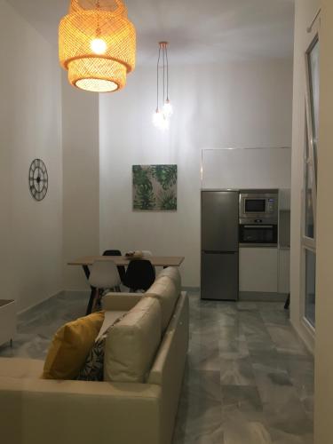 Ofertas en Apartamento nuevo en casa tipo palacio (Apartamento), Cádiz (España)