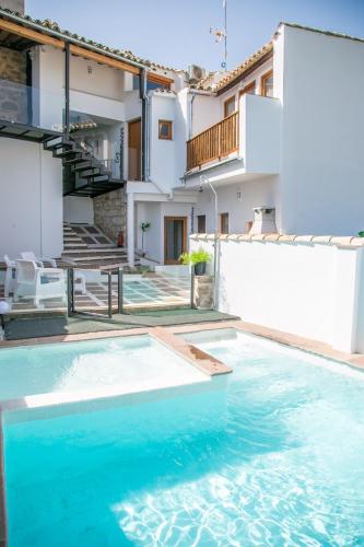 Ofertas en Apartamentos Turísticos La Casa Vieja (Apartahotel), Sabiote (España)