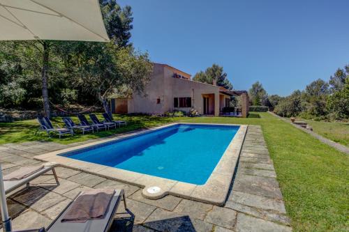 Ofertas en Arta Villa Sleeps 6 Pool Air Con WiFi (Villa), Artà (España)