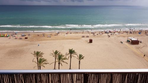 Ofertas en el Apartamento de lujo en primera línea de la playa de Cullera con vistas al Castillo (Apartamento) (España)