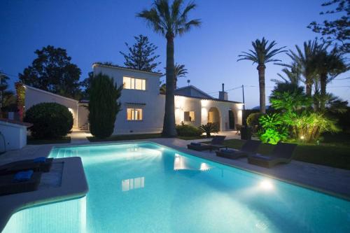 Ofertas en el Denia Villa Sleeps 8 Pool Air Con WiFi (Villa) (España)