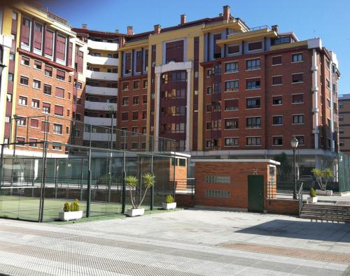 Ofertas en el Los Prados - HUCA Oviedo - Parking gratuito (Apartamento) (España)