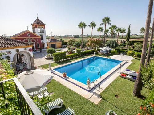Ofertas en el Villa with 4 bedrooms in Los Palacios y Villafranca with private pool enclosed garden and WiFi 60 km from the beach (Villa) (España)
