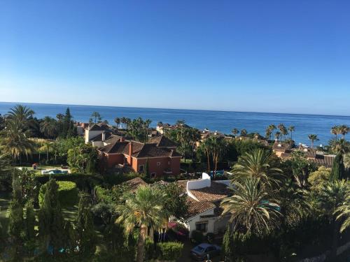 Ofertas en Maravillosas vistas al mar en Las Chapas (Apartamento), Marbella (España)