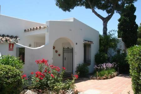 Ofertas en Miraflores spacious garden house Mijas near beach IR33 (Casa o chalet), Sitio de Calahonda (España)