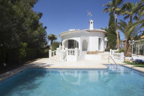 Ofertas en Xabia Villa Sleeps 6 Pool Air Con WiFi (Villa), Benitachell (España)