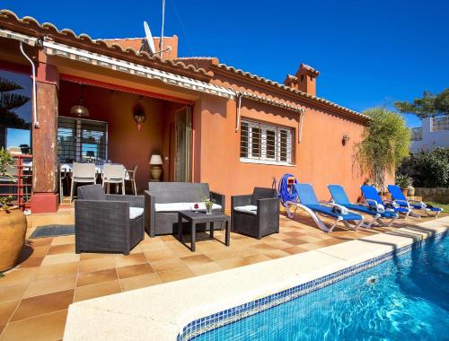 Ofertas en Xabia Villa Sleeps 8 Pool Air Con WiFi (Villa), Benitachell (España)