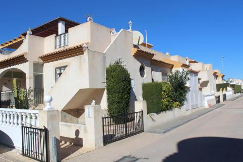 Ofertas en 2 Bedroom bungalow, playa flamenca (Apartamento), Orihuela (España)