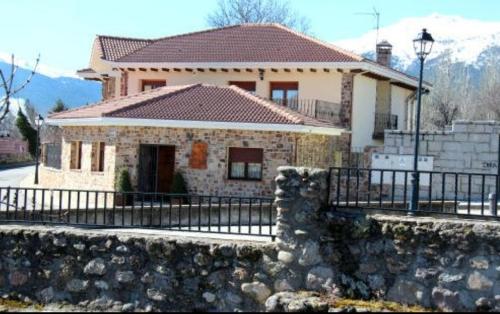 Ofertas en Alojamientos la Abuela (Casa o chalet), Rascafría (España)