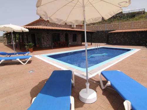 Ofertas en Cercado Del Medio,Coche incluido y piscina privada (Villa), Adeje (España)