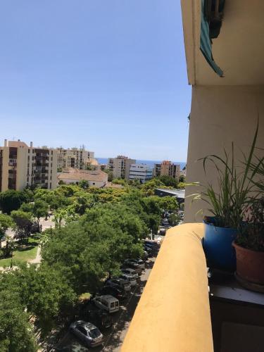 Ofertas en el Apartment with 2 bedrooms in Marbella with wonderful sea view terrace and WiFi 500 m from the beach (Apartamento) (España)