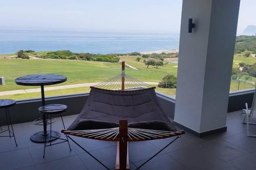 Ofertas en el New front line beach-golf La Alcaidesa San Roque The Links (Apartamento) (España)