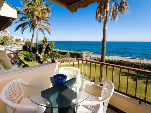 Ofertas en Primera linea de playa (Apartamento), Mijas Costa (España)