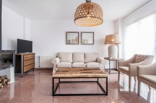 Ofertas en RUSTIKALPUENTE Casa de la CULTURA (Apartamento), Alpuente (España)