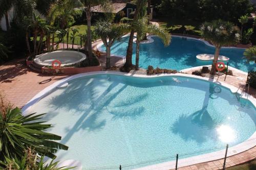 Ofertas en Apartamento Terrazas de Puerto Banus con piscina. (Apartamento), Marbella (España)