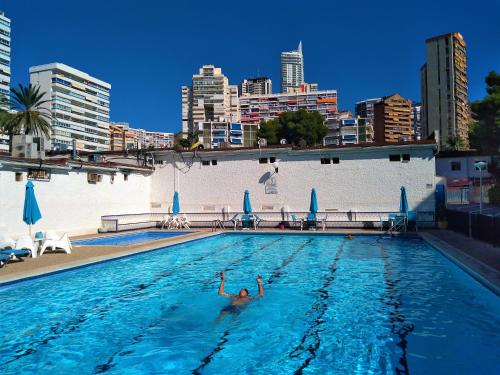 Ofertas en Apartment Sea View in Rincon de Loix- parking, pool, Wi-Fi, new air conditioning (Apartamento), Benidorm (España)