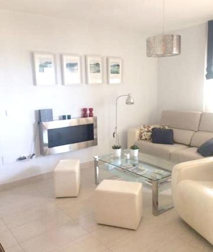 Ofertas en el Apartment with 2 bedrooms in Torremolinos with wonderful sea view shared pool furnished garden 50 m from the beach (Apartamento) (España)