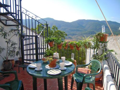 Ofertas en el House with 4 bedrooms in Hornos with wonderful mountain view terrace and WiFi (Casa o chalet) (España)